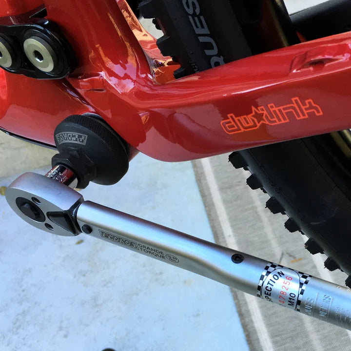 Pedro's Bottom Bracket Socket for 16 x 44mm External Bearing BB Cups and Disc Brake Lockrings